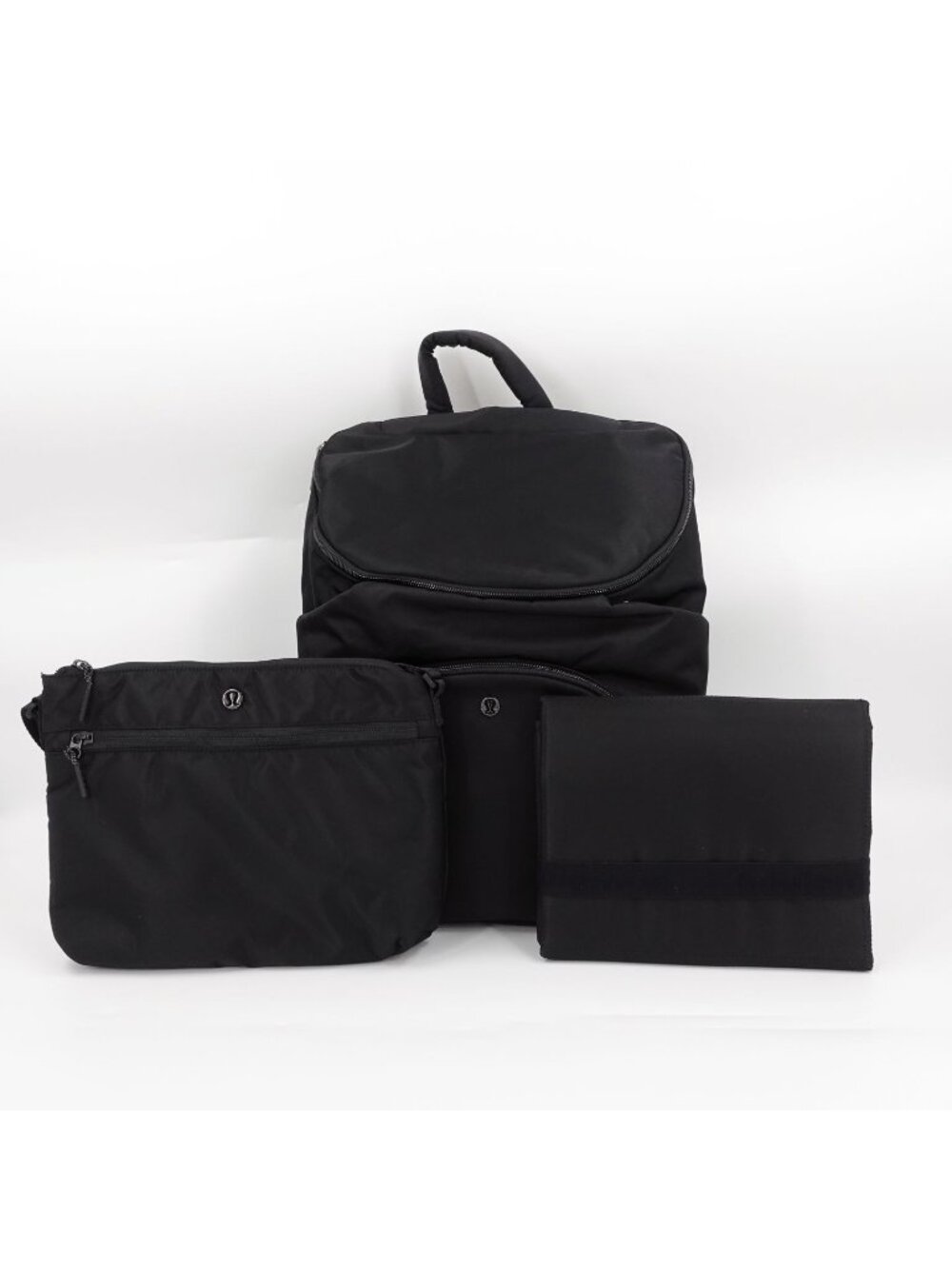 Lululemon New Parent Backpack 17L Black OS - Picture 2 of 16